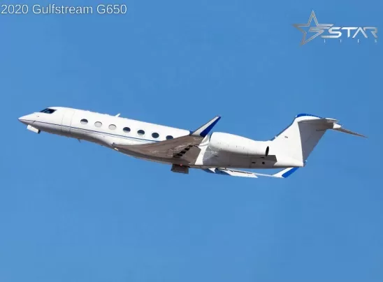 Gulsftream G650 crossing the skies