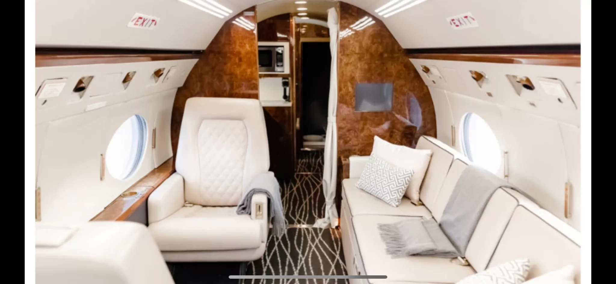 Private jet charter for the music industry