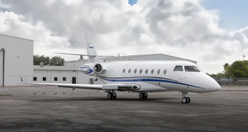 Side view Gulsftream G200 for sale