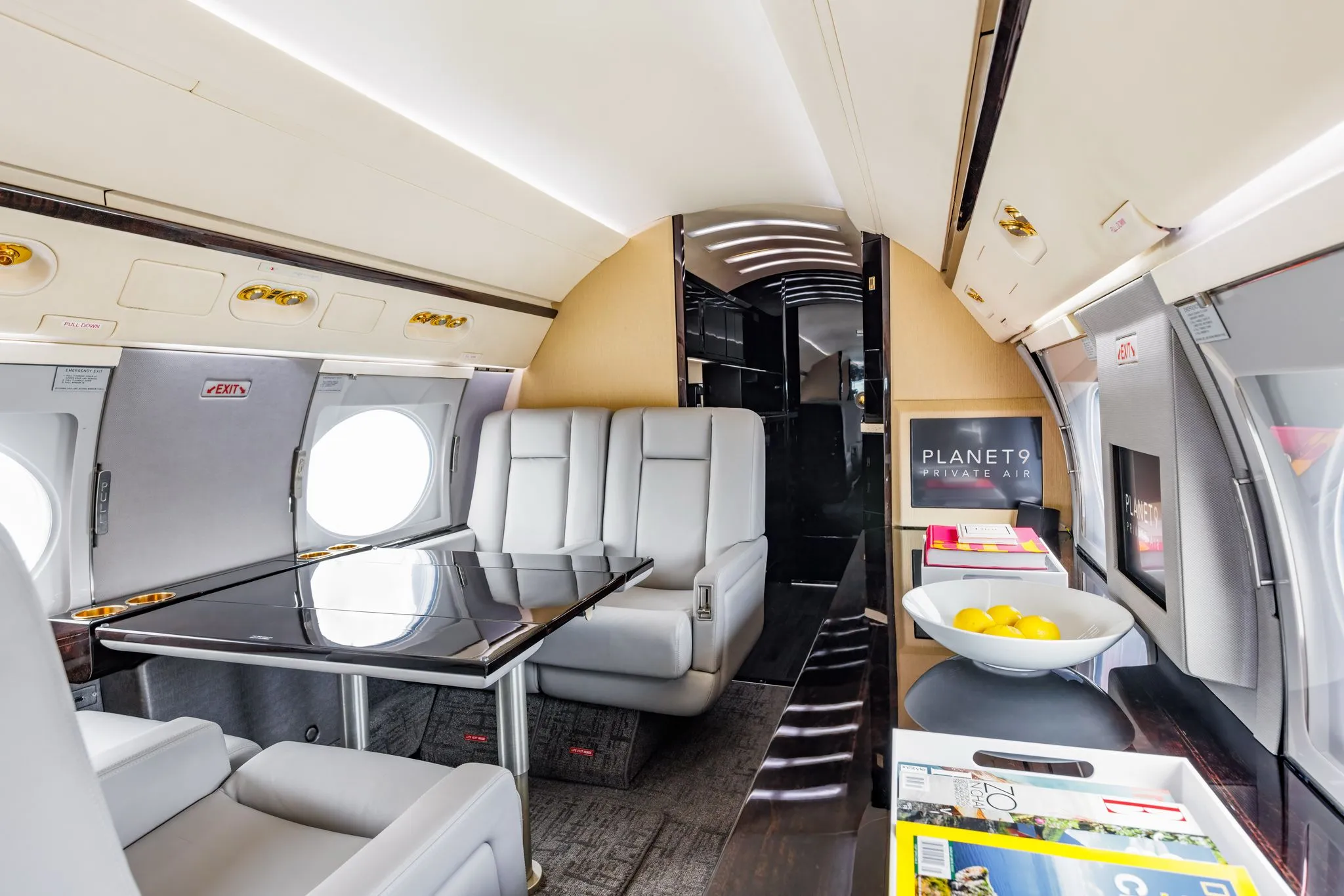 Interior layout Gulfstream IV