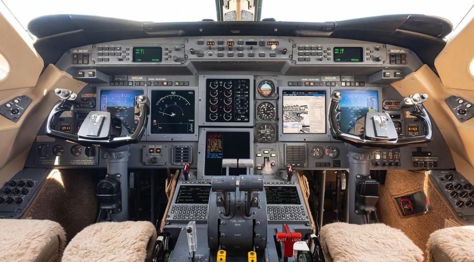 Gulfstream IV Cockpit - Primus Elite